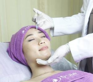 Ibu Dewi